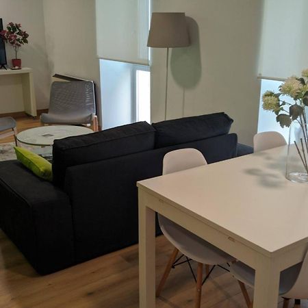 Piso En El Centro Para 4 Personas - Plaza Amboage - Wifi Ferrol Buitenkant foto
