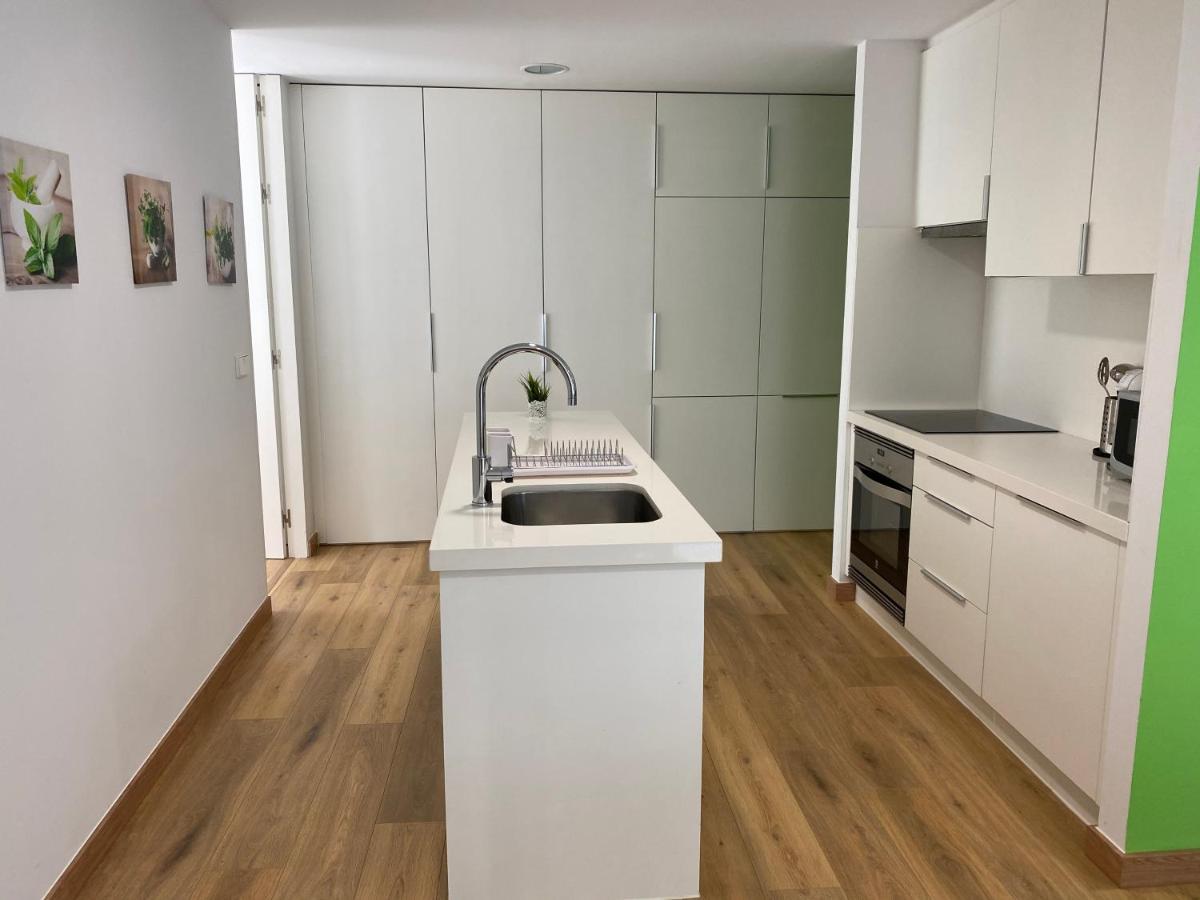 Piso En El Centro Para 4 Personas - Plaza Amboage - Wifi Ferrol Buitenkant foto