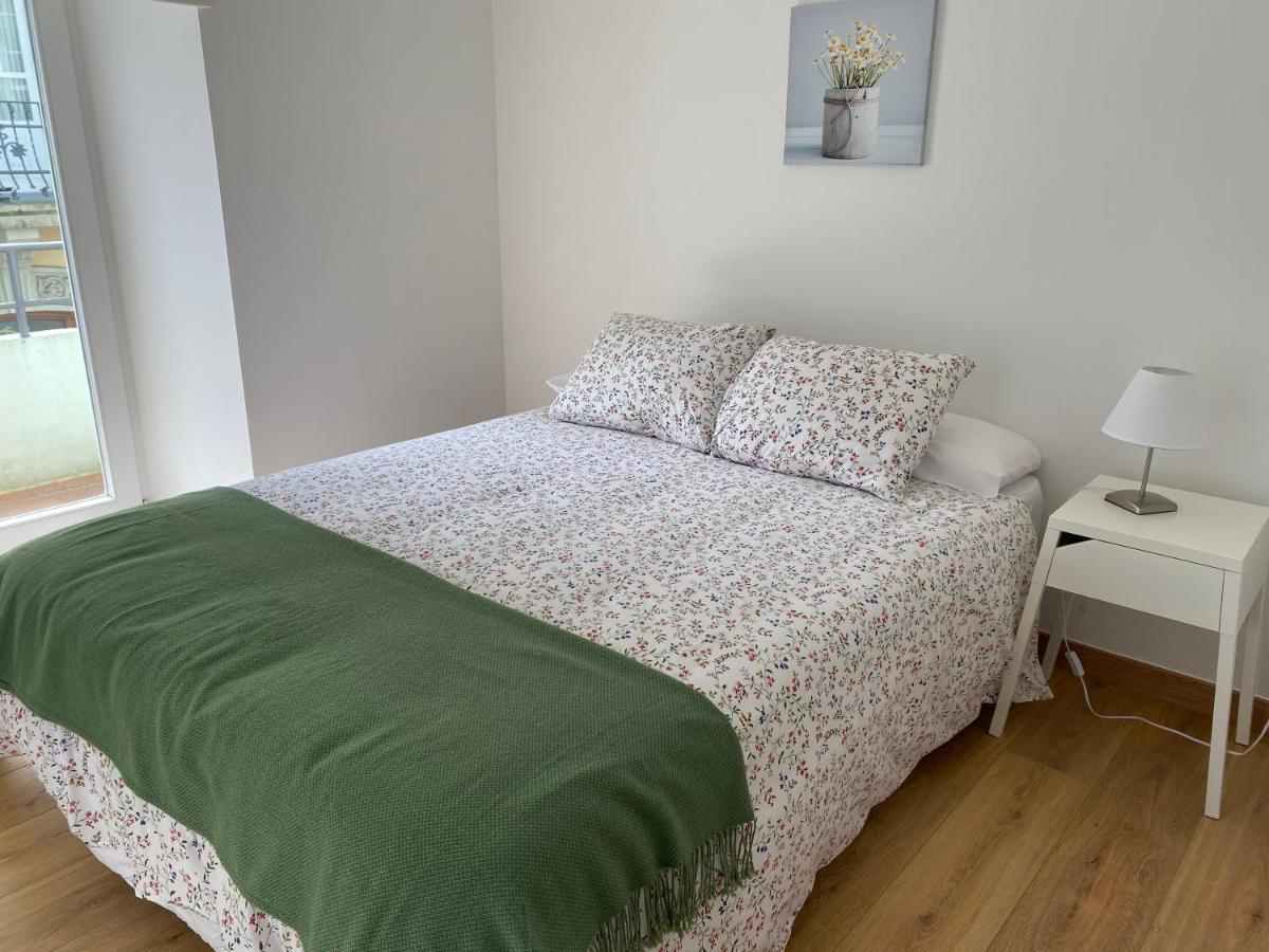 Piso En El Centro Para 4 Personas - Plaza Amboage - Wifi Ferrol Buitenkant foto