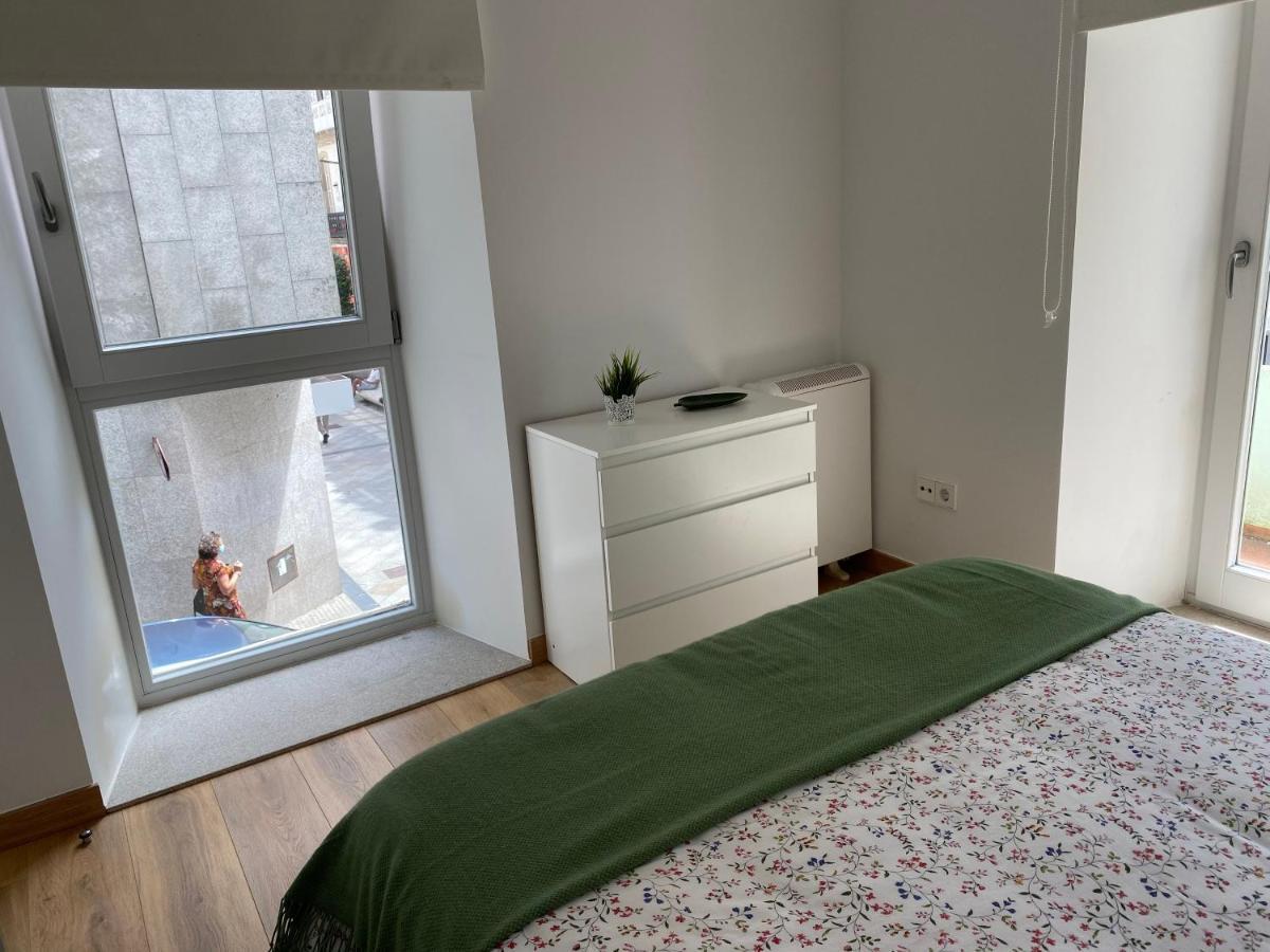 Piso En El Centro Para 4 Personas - Plaza Amboage - Wifi Ferrol Buitenkant foto